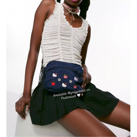 BAGGU Hello Kitty Fanny NEW - Picture 1 of 17